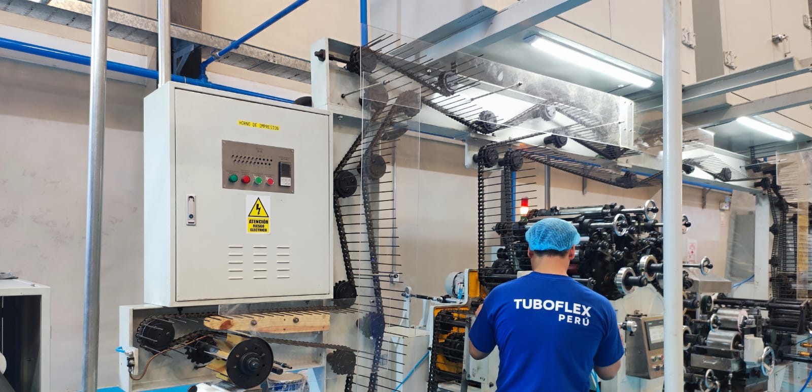 Equipo Tuboflex trabajando